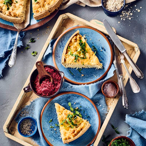 Sauerkraut-Tarte mit Rote Bete Dip