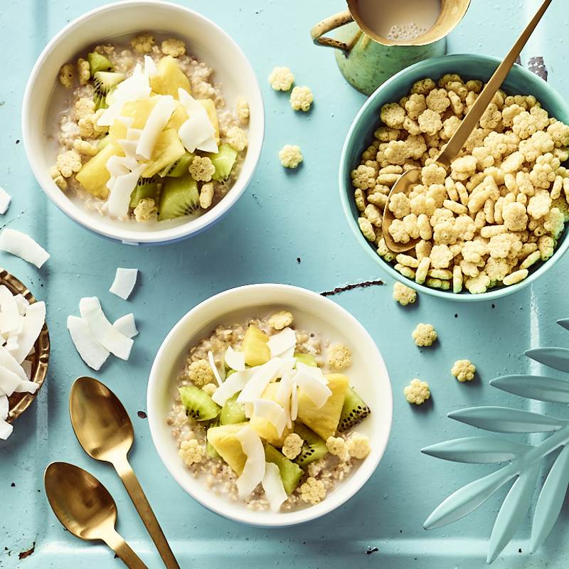 Porridge mit Kokosmilch und Ananas